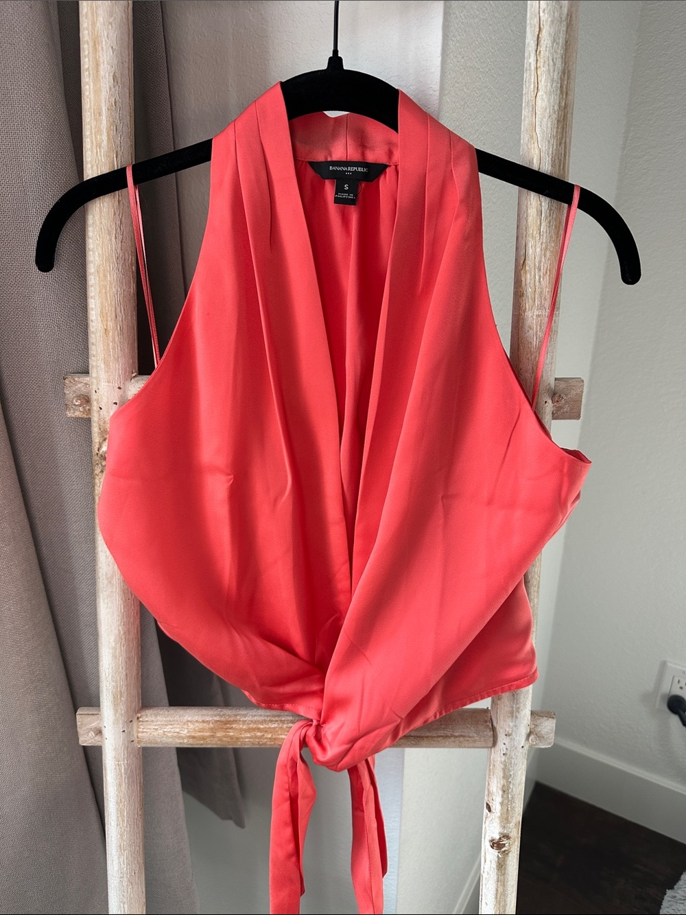 Banana Republic Coral Tie-Front Camisole